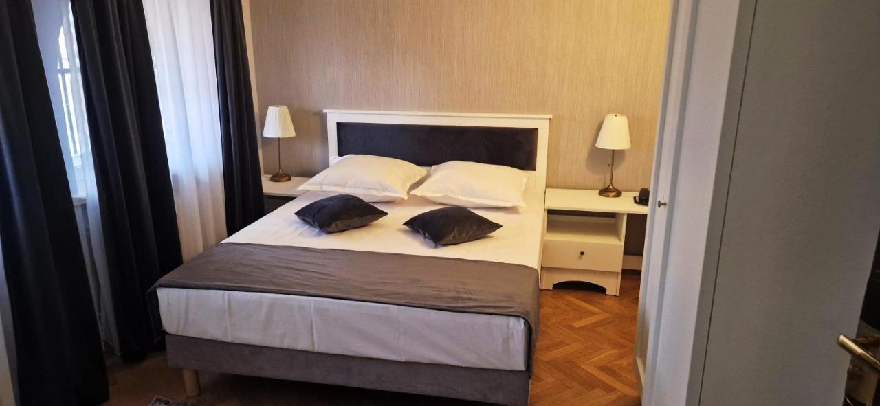 Hotel Triumf Bucharest Exterior photo